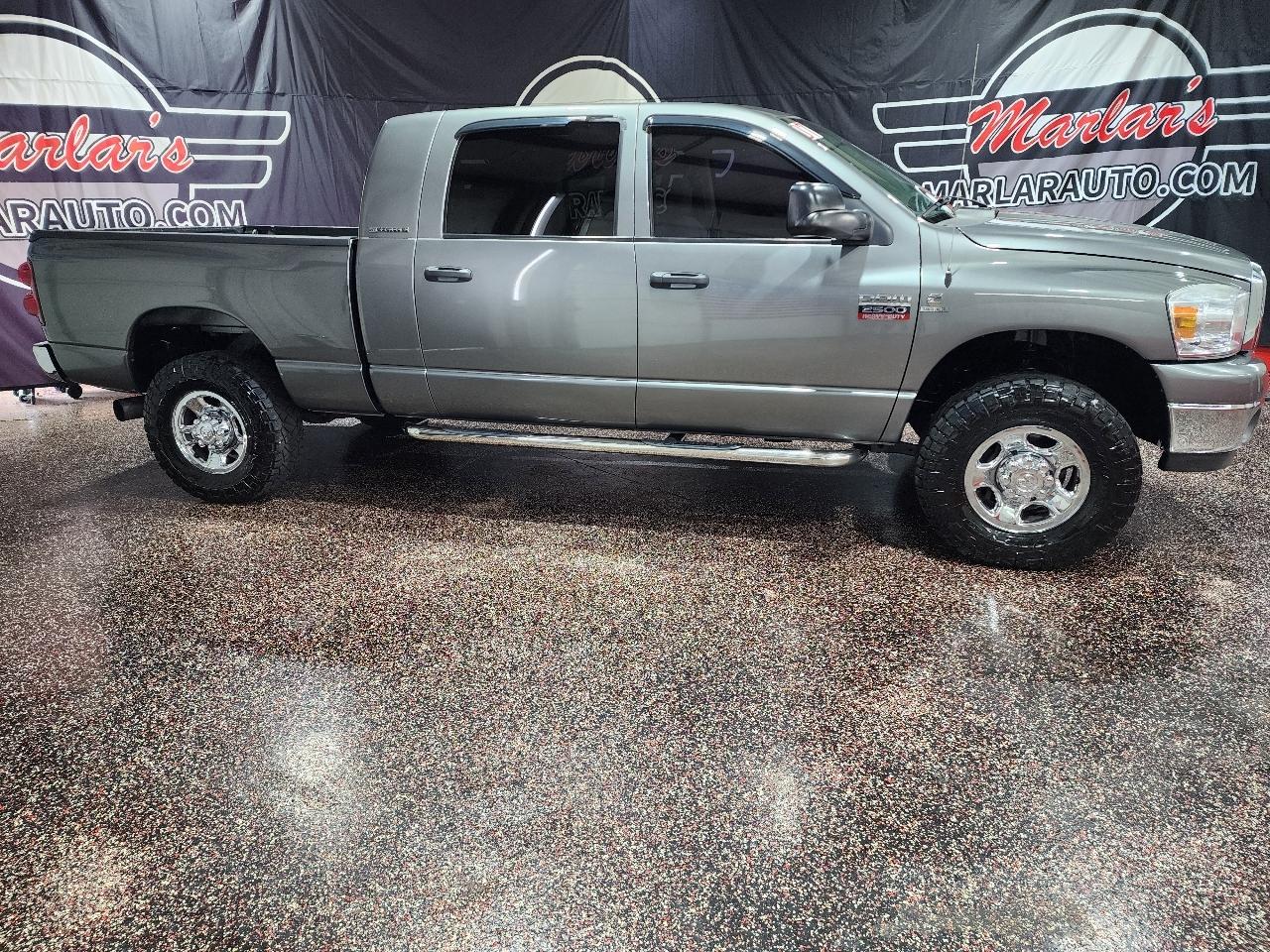 Dodge Ram 2500 4WD Mega Cab 160.5" SLT 2007