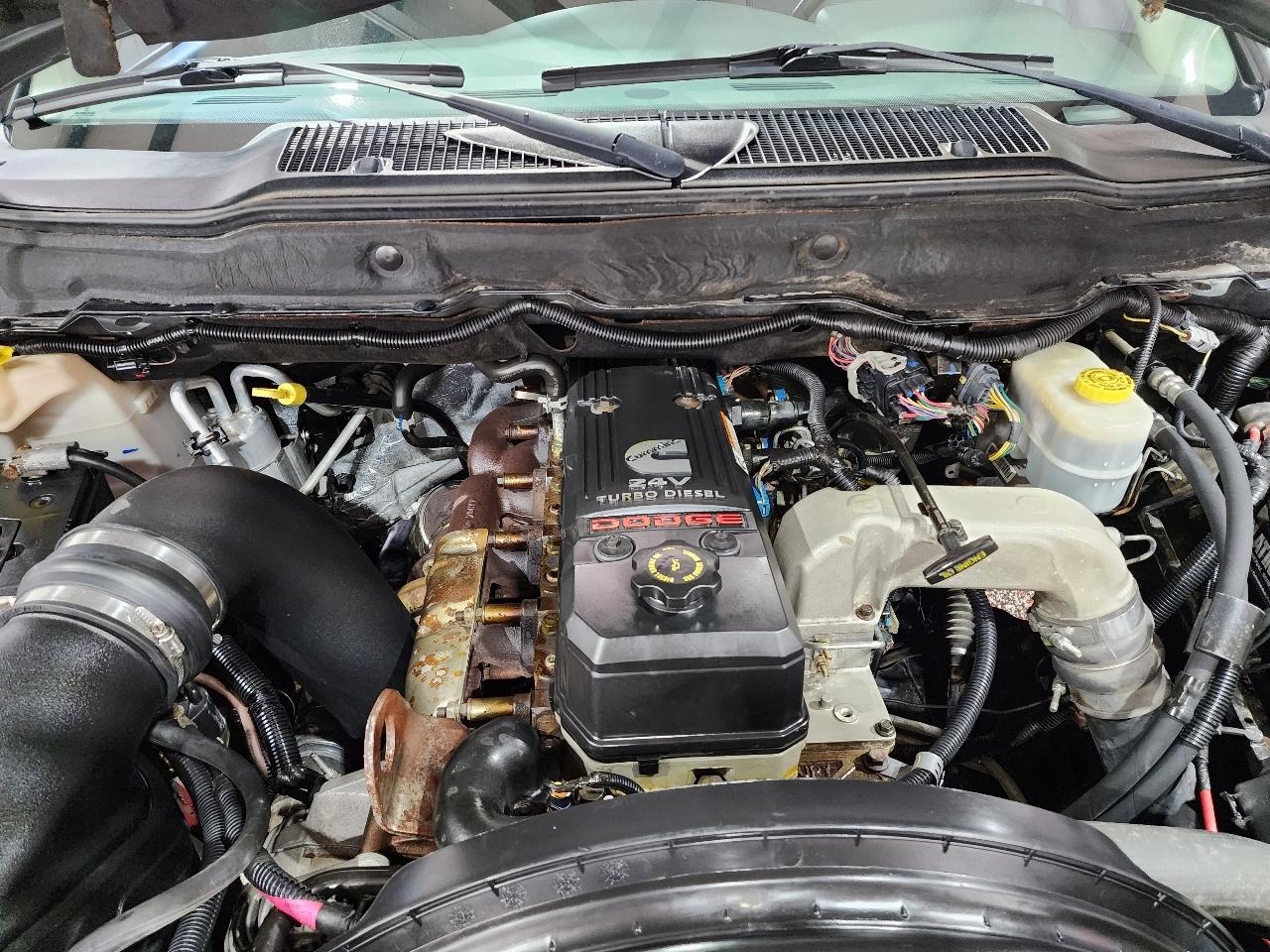 Dodge Ram 2500 4WD Mega Cab 160.5" SLT 2007