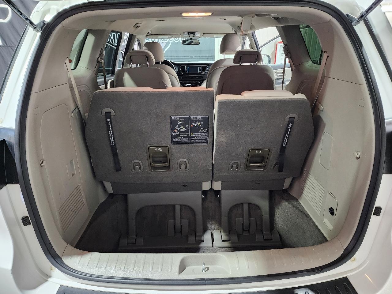 Kia Sedona LX FWD 2020