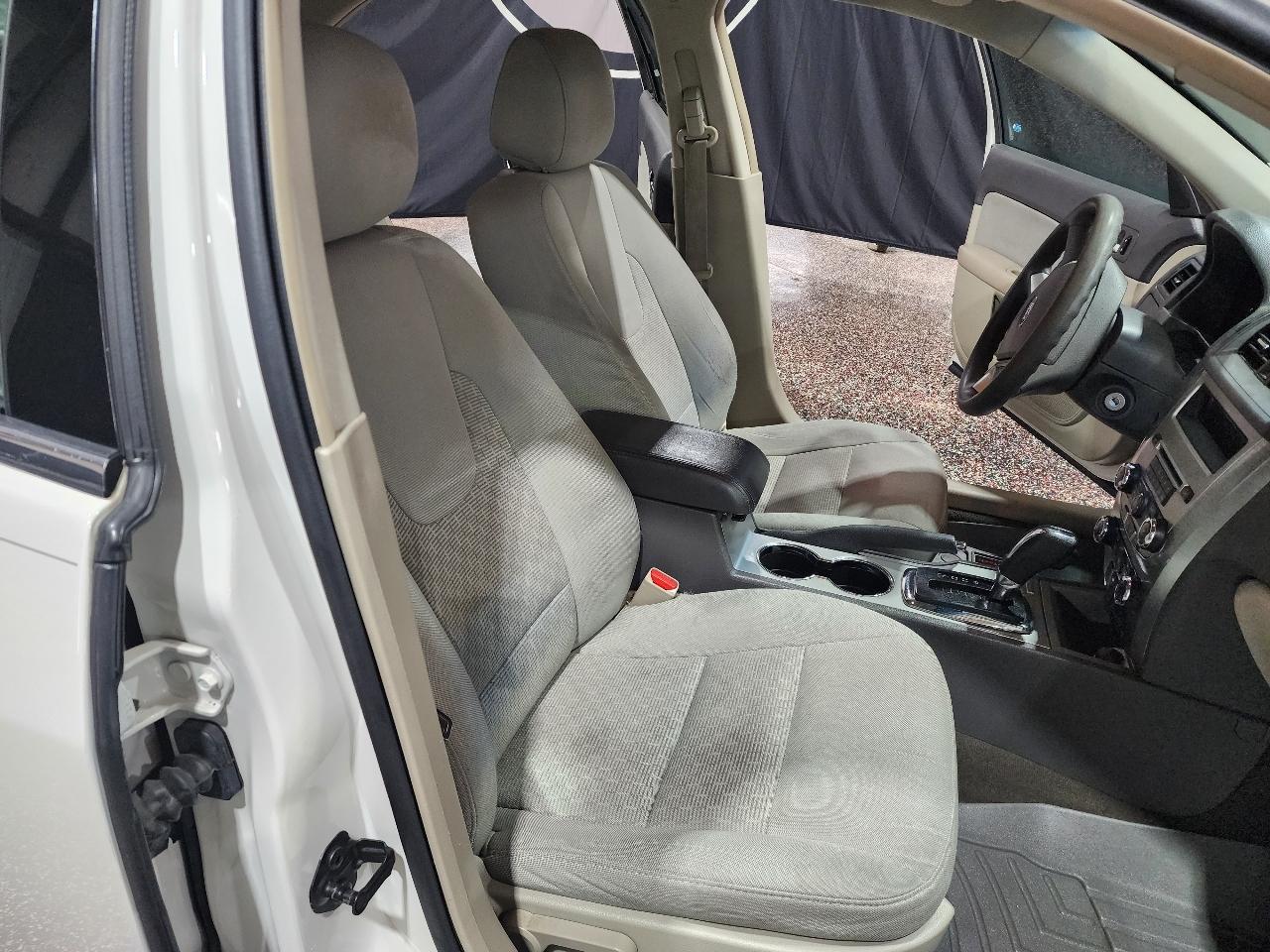 Ford Fusion 4dr Sdn SE FWD 2012