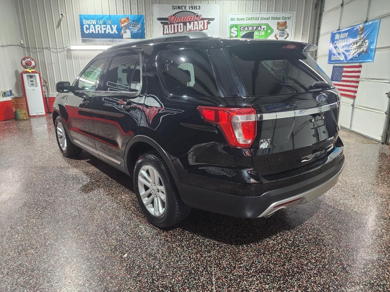 Ford Explorer XLT FWD 2017