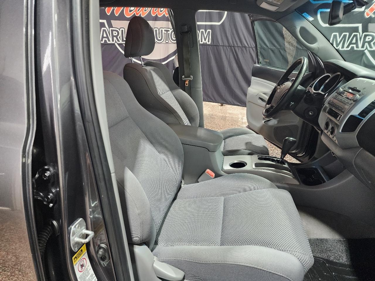 Toyota Tacoma 4WD Double V6 MT (Natl) 2011