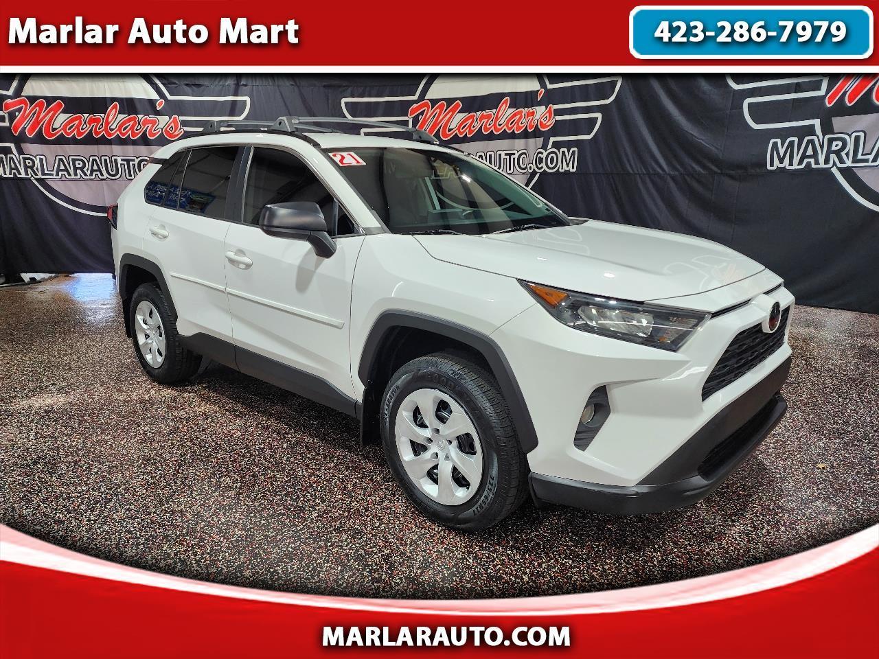Toyota RAV4 LE FWD (Natl) 2021