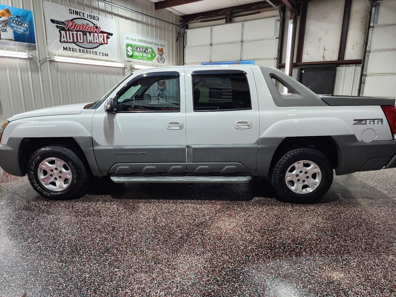 Chevrolet Avalanche 1500 5dr Crew Cab 130" WB 2002