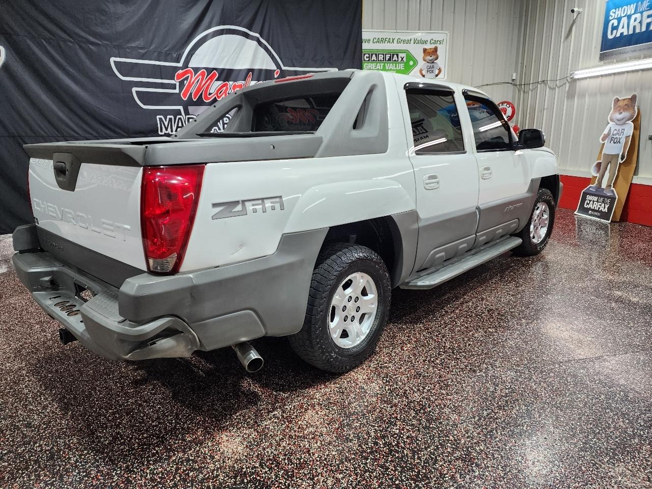 Chevrolet Avalanche 1500 5dr Crew Cab 130" WB 2002