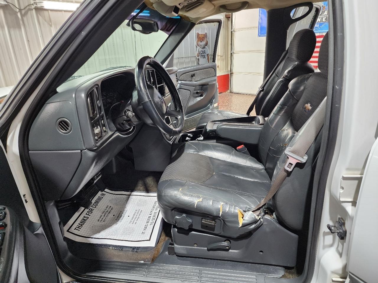 Chevrolet Avalanche 1500 5dr Crew Cab 130" WB 2002
