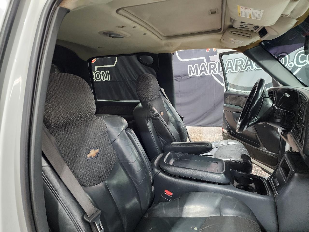 Chevrolet Avalanche 1500 5dr Crew Cab 130" WB 2002