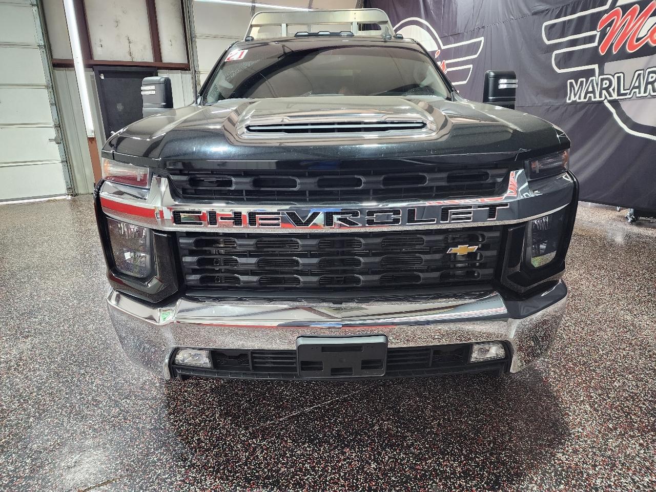 Chevrolet Silverado 3500HD CC 4WD Crew Cab 177" WB, 60" CA LT 2021