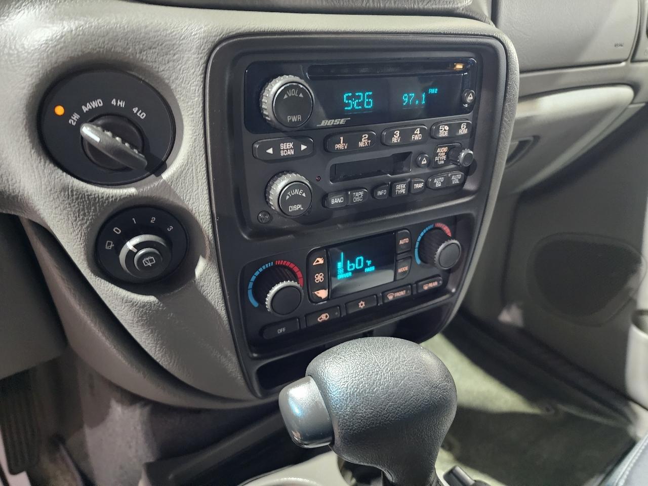 Chevrolet TrailBlazer 4dr 4WD LT 2004