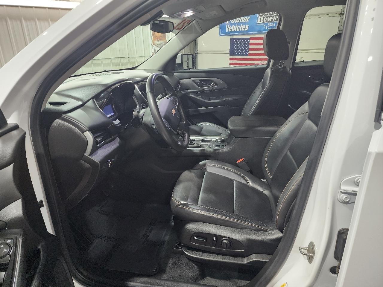 Chevrolet Traverse FWD 4dr LT Leather 2021