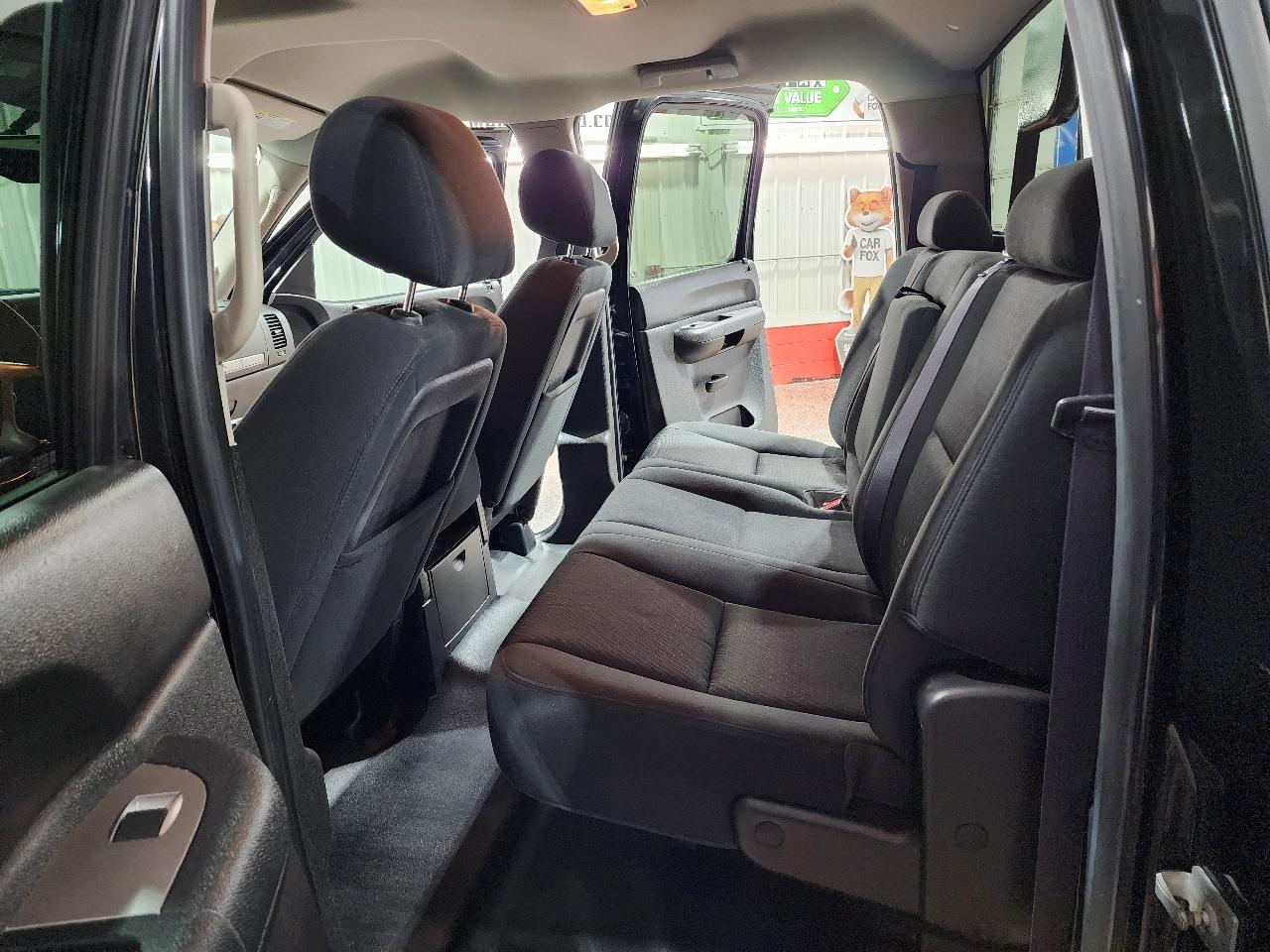Chevrolet Silverado 3500HD 4WD Crew Cab 171.5" WB, 59.4" CA LT 2012