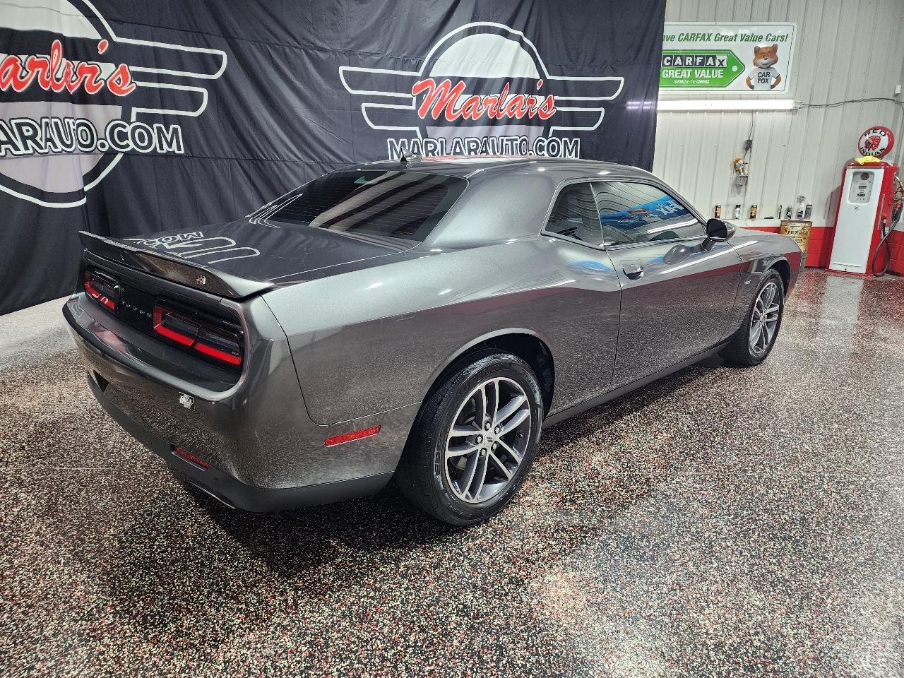 Dodge Challenger GT AWD 2018