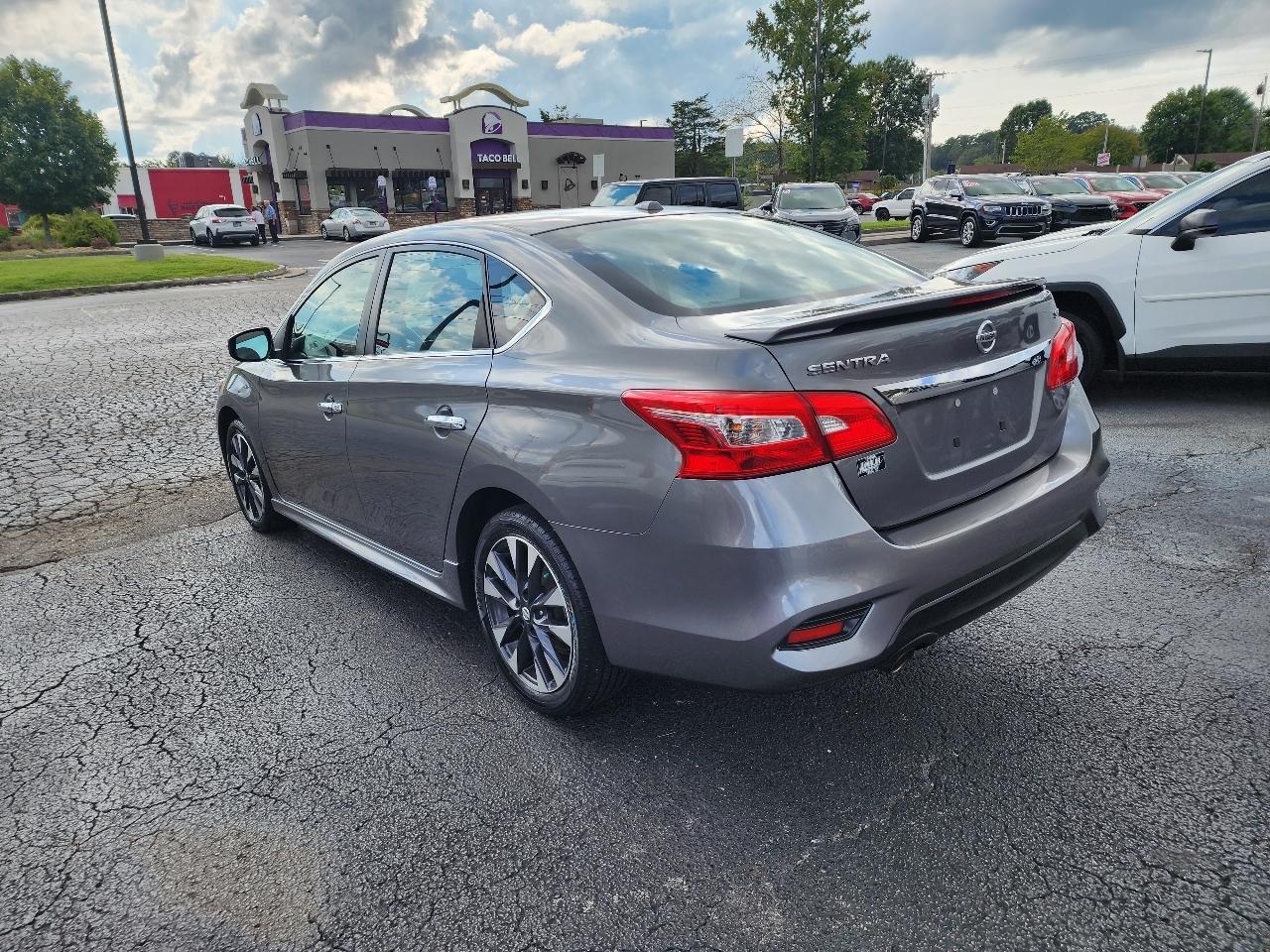 Nissan Sentra SR CVT 2017