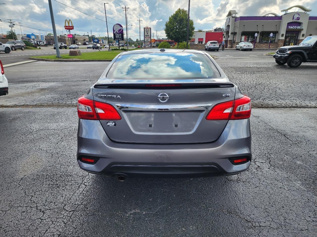 Nissan Sentra SR CVT 2017