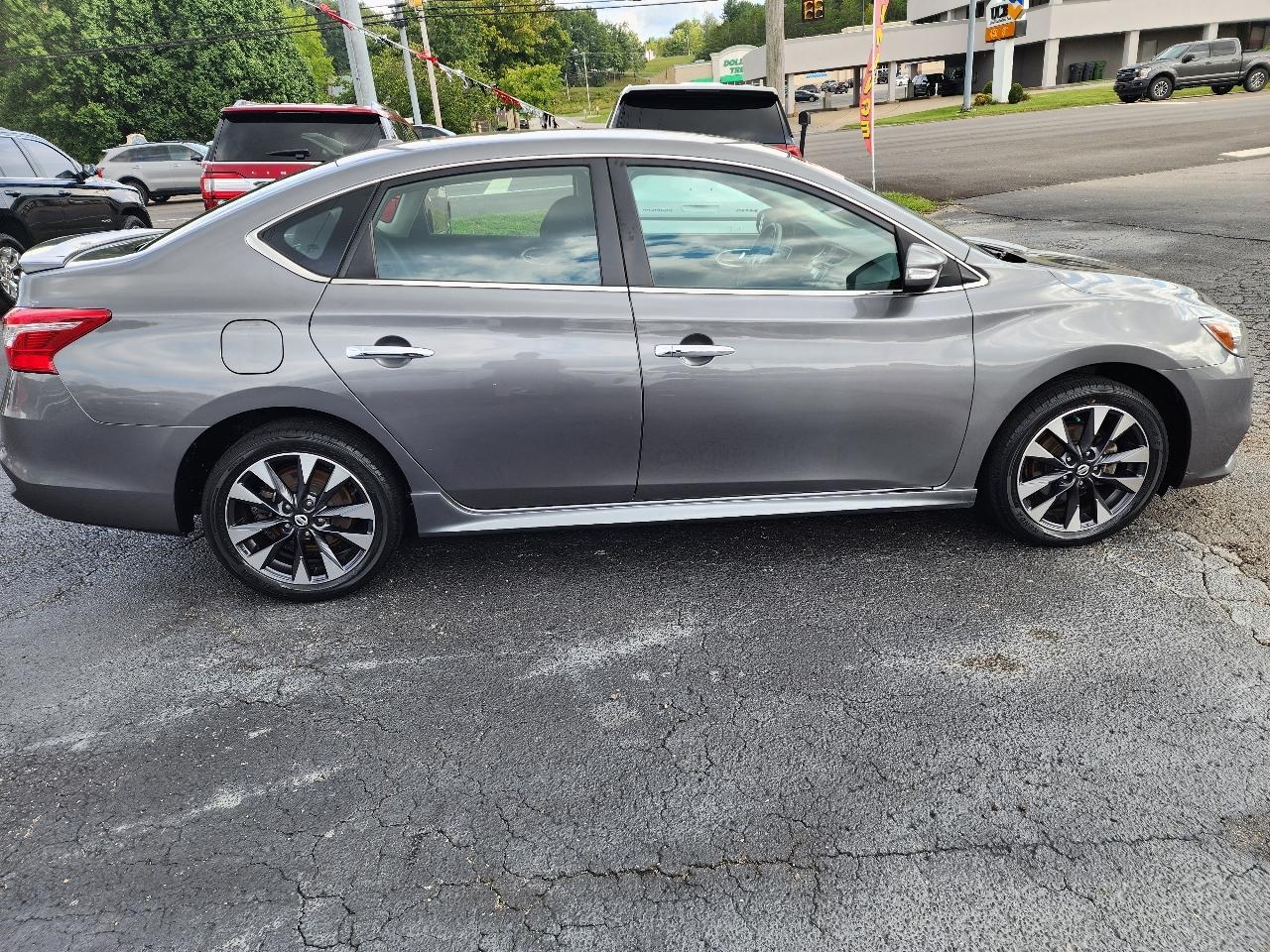 Nissan Sentra SR CVT 2017