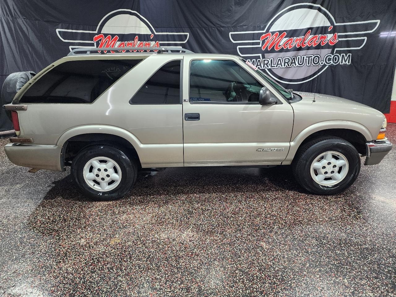 Chevrolet Blazer 2dr 4WD LS 2001