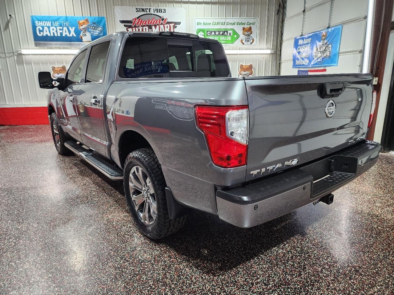 Nissan Titan 4x4 Crew Cab SL 2018