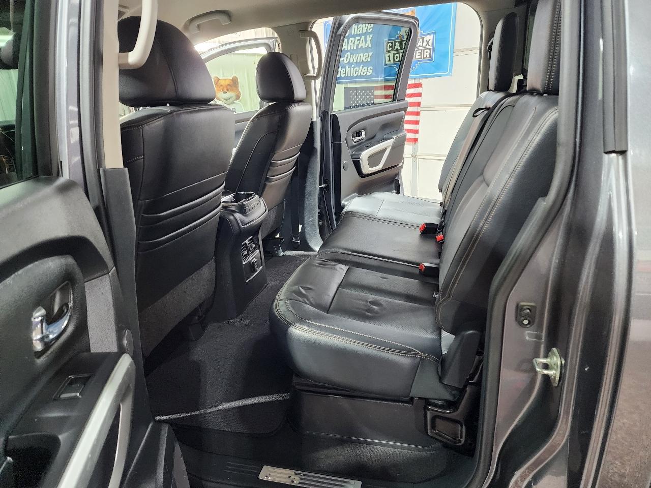 Nissan Titan 4x4 Crew Cab SL 2018