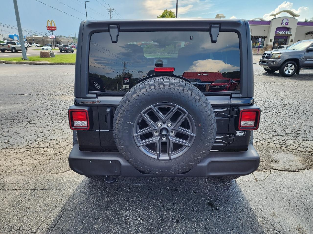 Jeep Wrangler Sport 4 Door 4x4 2025