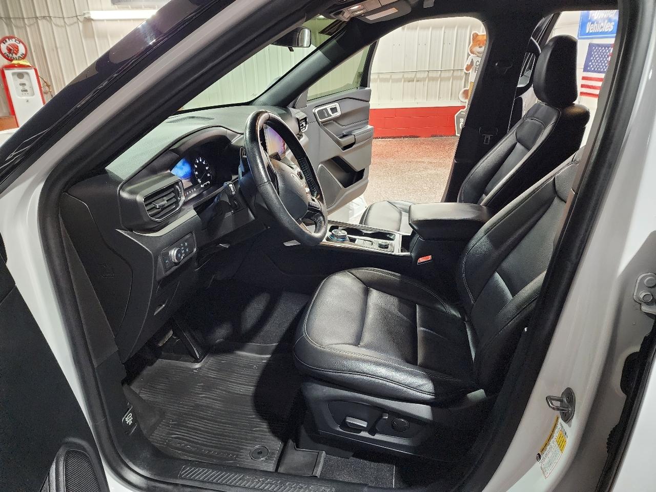 Ford Explorer XLT 4WD 2020