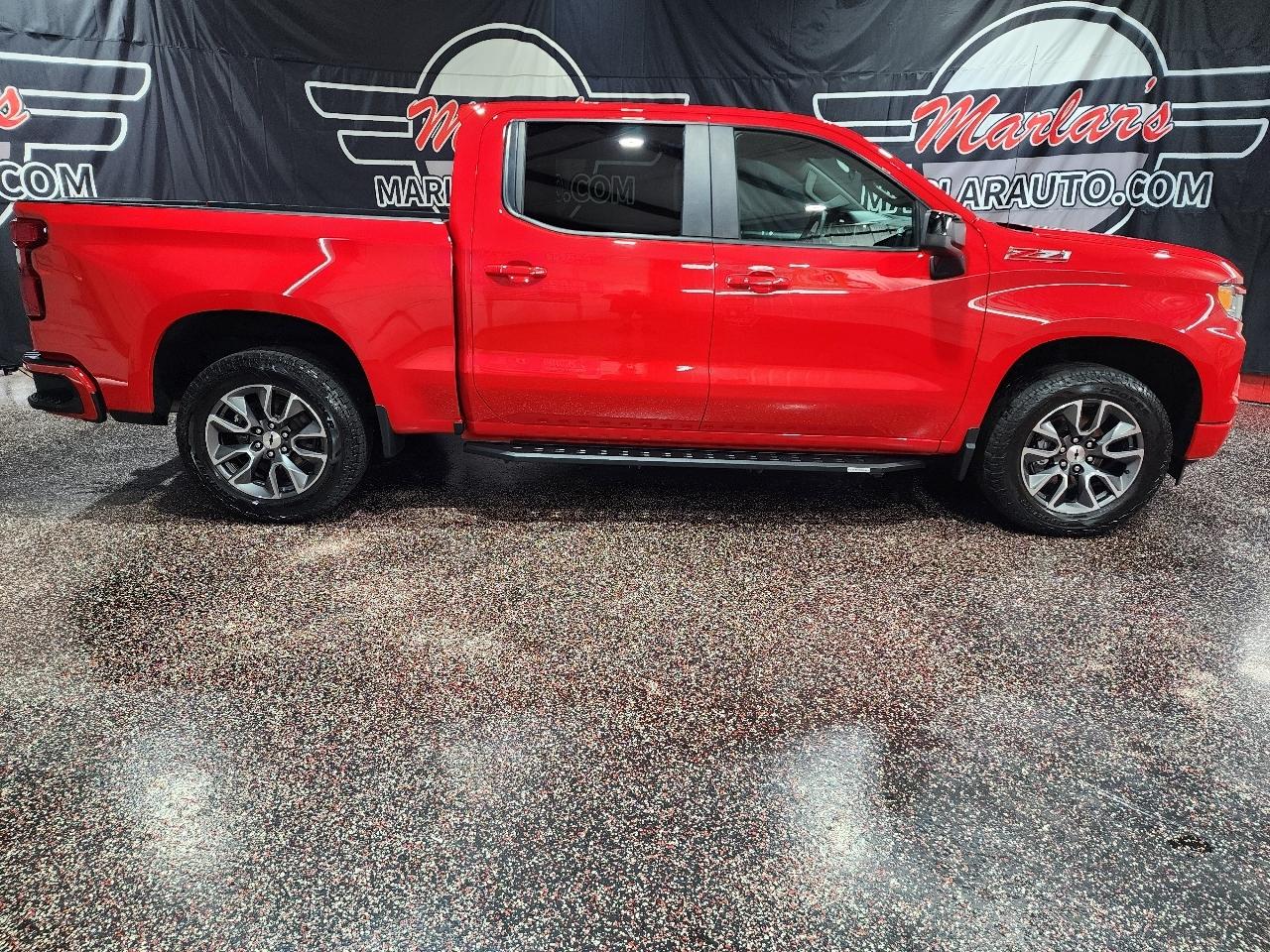Chevrolet Silverado 1500 4WD Crew Cab 147" RST 2022