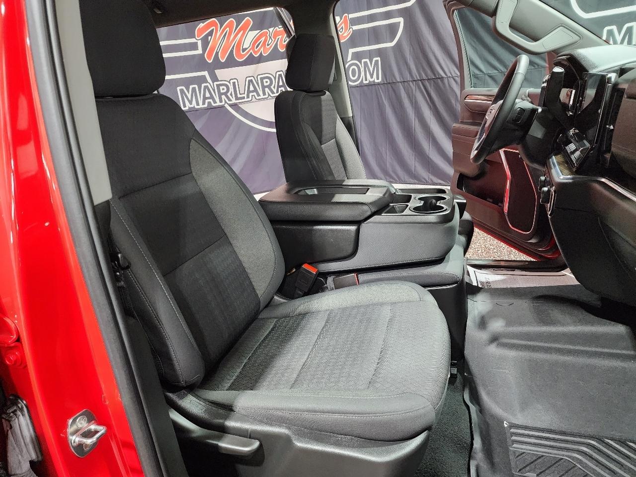 Chevrolet Silverado 1500 4WD Crew Cab 147" RST 2022