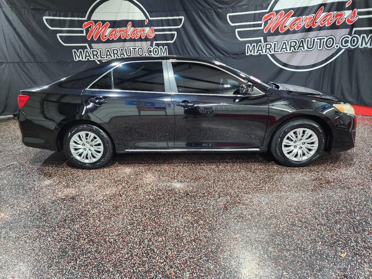 Toyota Camry 4dr Sdn I4 Auto XLE (Natl) 2013