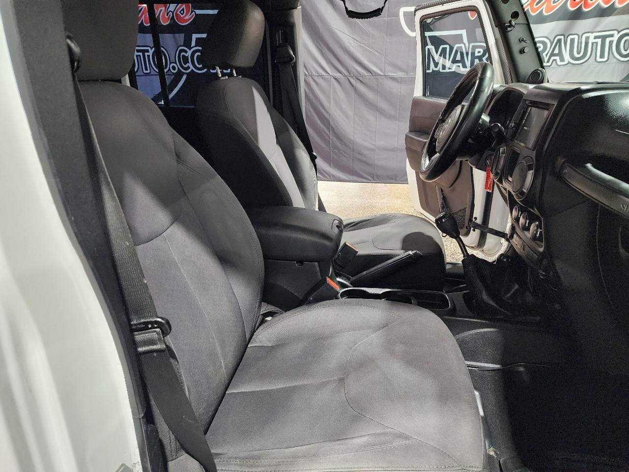 Jeep Wrangler Unlimited 4WD 4dr Sport 2014