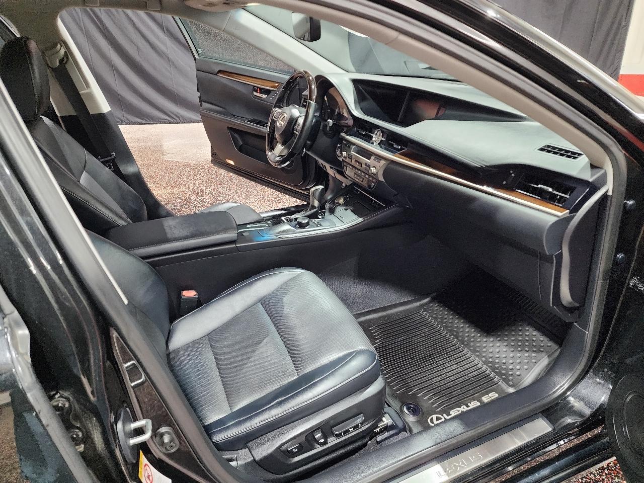 Lexus ES ES 350 FWD 2018
