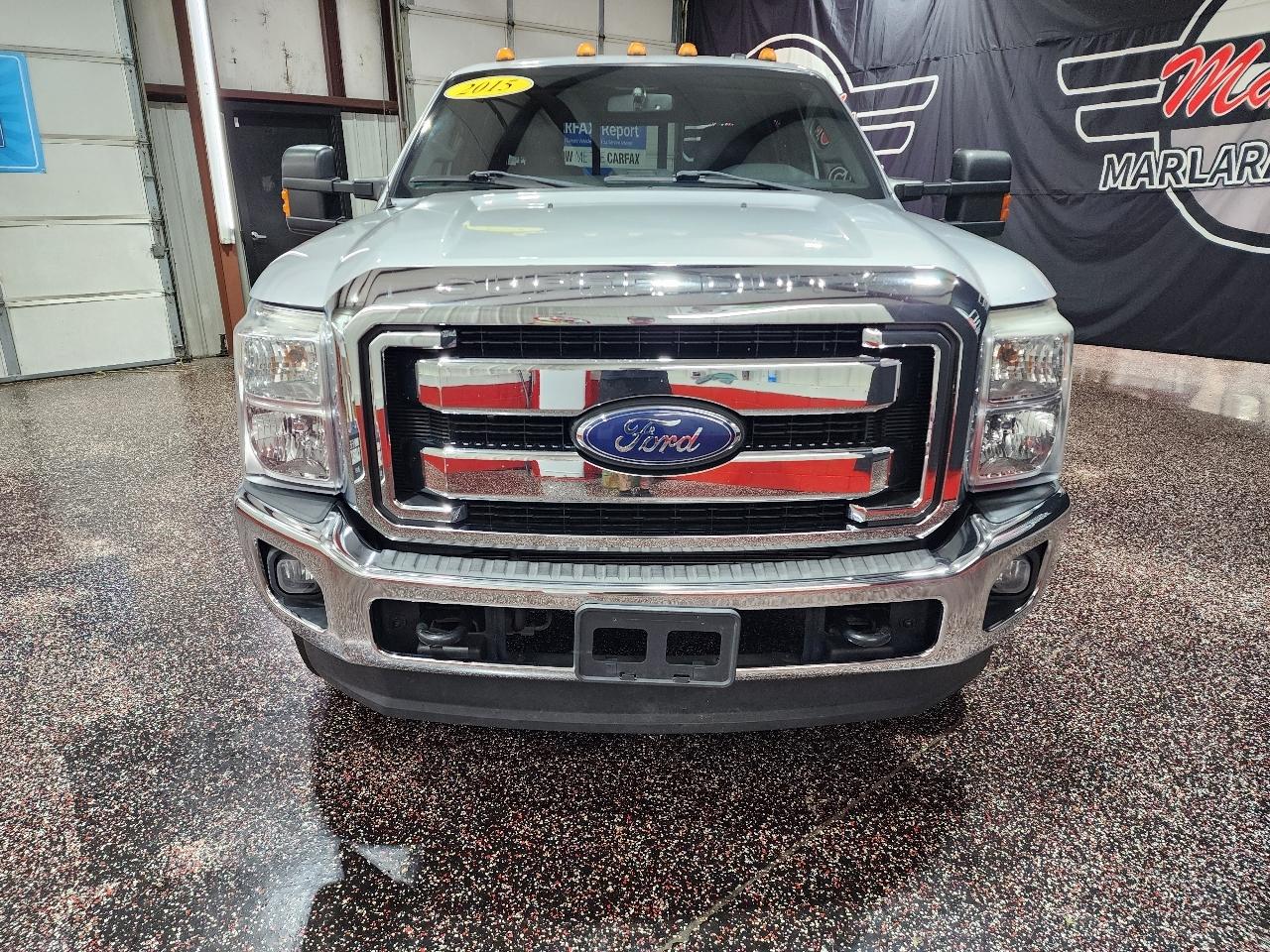 Ford Super Duty F-350 DRW 4WD Crew Cab 172" Platinum 2015