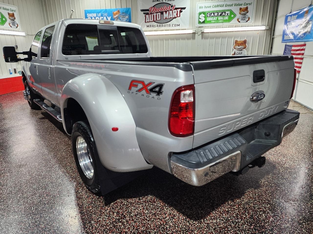 Ford Super Duty F-350 DRW 4WD Crew Cab 172" Platinum 2015