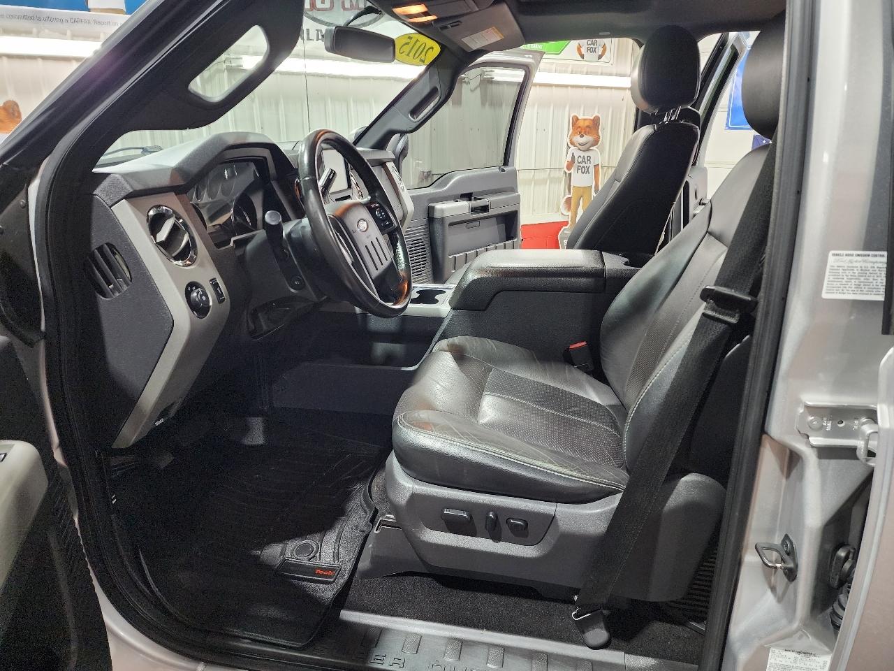 Ford Super Duty F-350 DRW 4WD Crew Cab 172" Platinum 2015