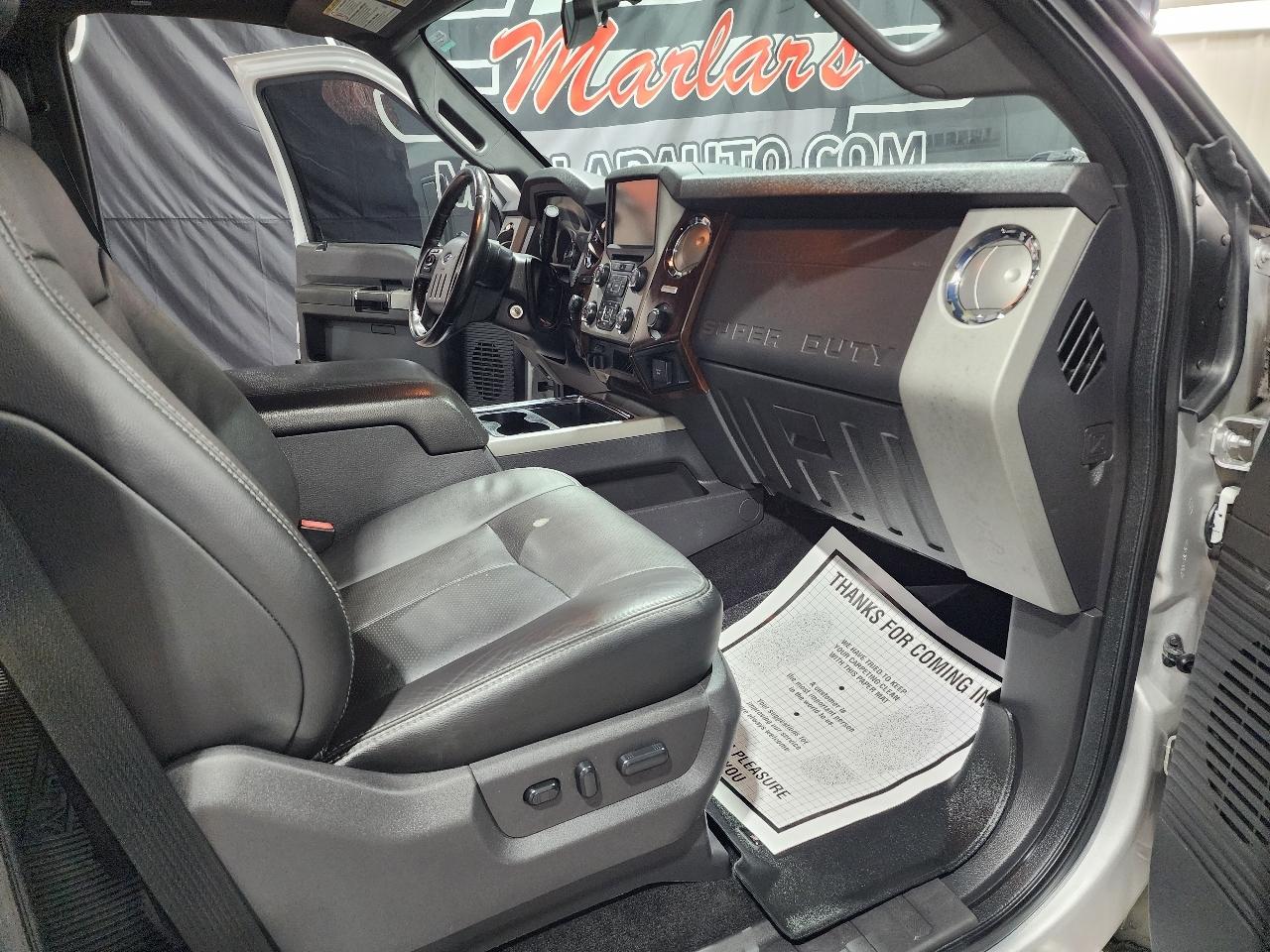 Ford Super Duty F-350 DRW 4WD Crew Cab 172" Platinum 2015