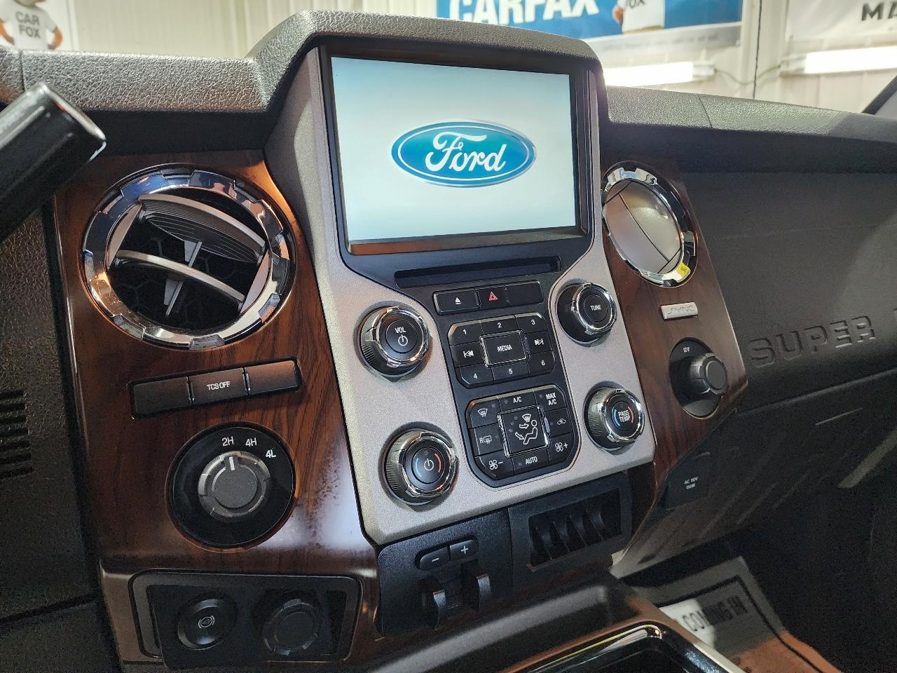 Ford Super Duty F-350 DRW 4WD Crew Cab 172" Platinum 2015