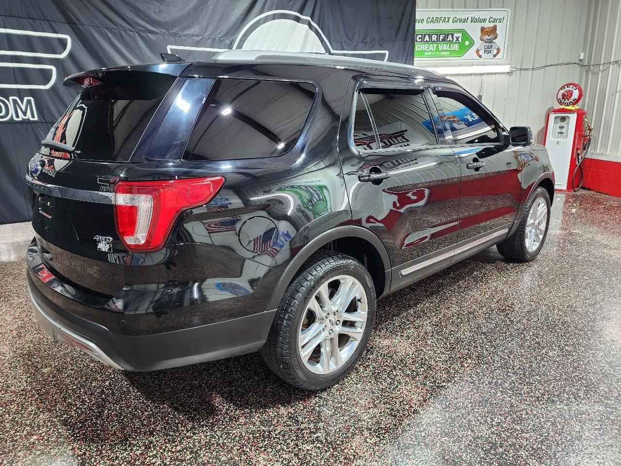 Ford Explorer XLT 4WD 2017
