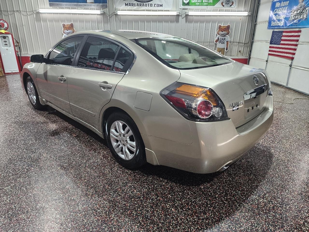 Nissan Altima 4dr Sdn I4 CVT 2.5 S 2010