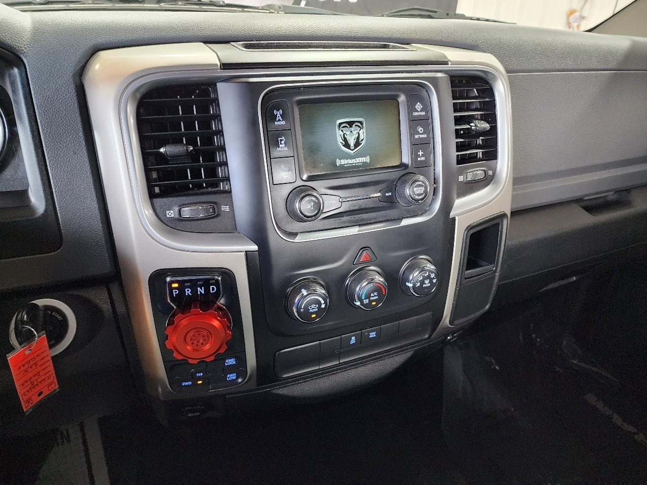 RAM 1500 SLT 4x4 Crew Cab 5'7" Box 2018