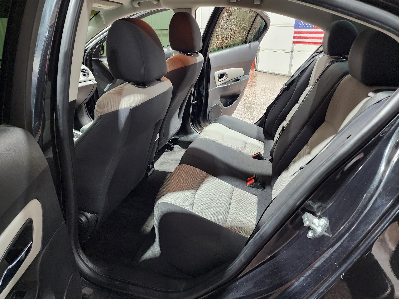 Chevrolet Cruze Limited 4dr Sdn Auto LS 2016