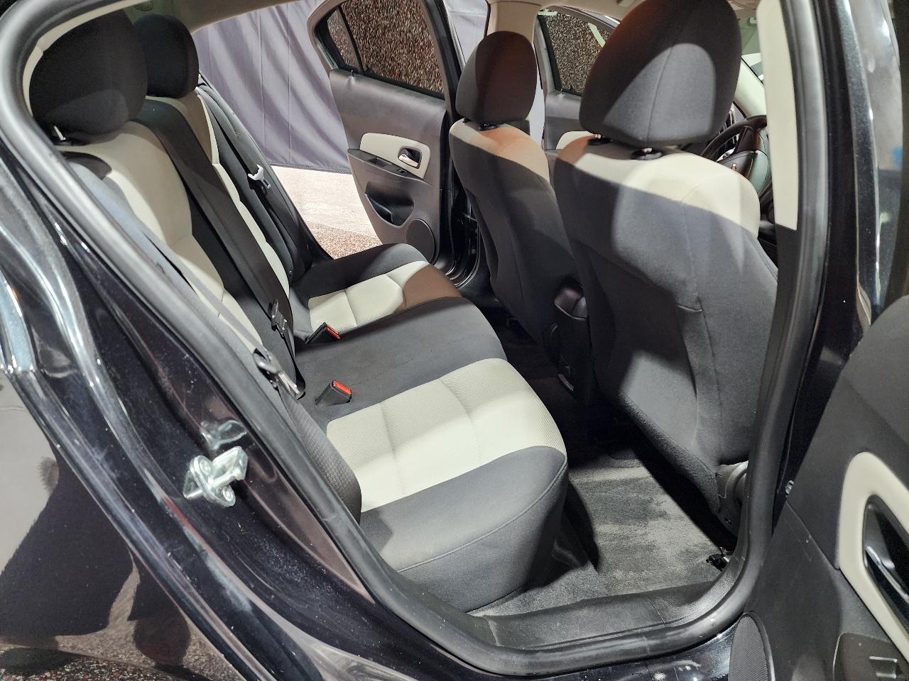 Chevrolet Cruze Limited 4dr Sdn Auto LS 2016