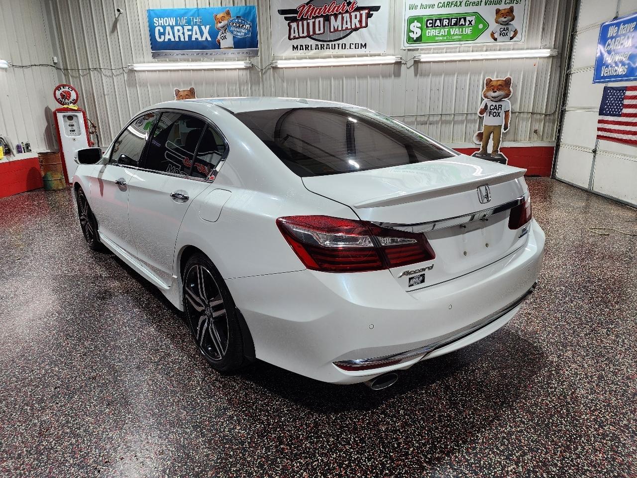 Honda Accord Sedan Touring Auto 2017