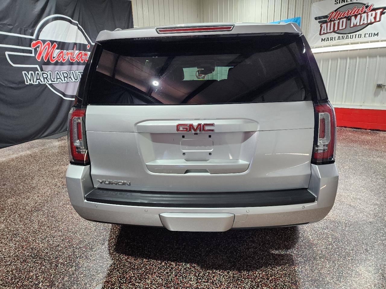 GMC Yukon 4WD 4dr SLT 2017