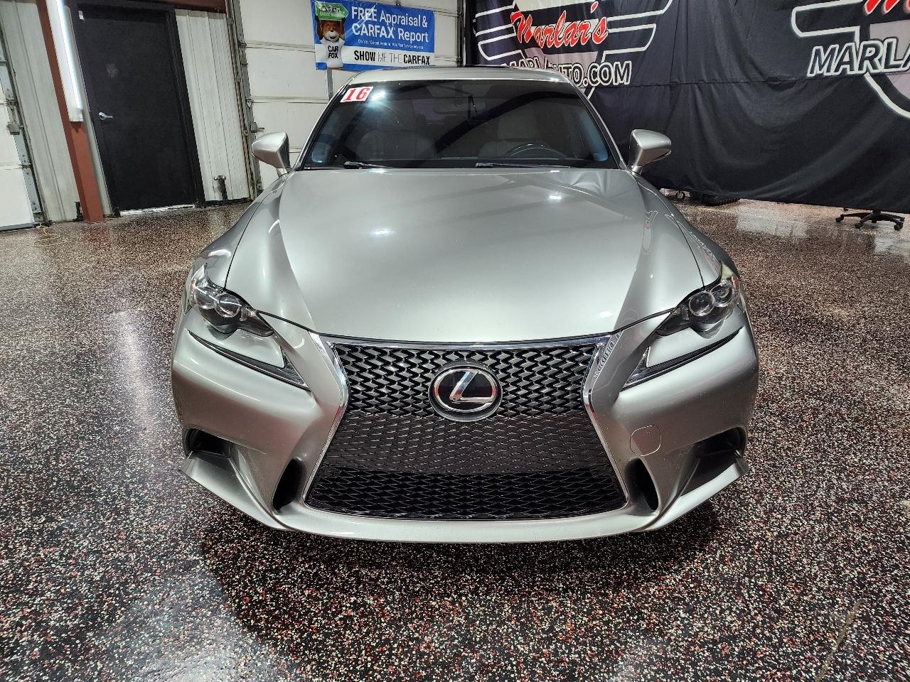 Lexus IS 350 4dr Sdn RWD 2016