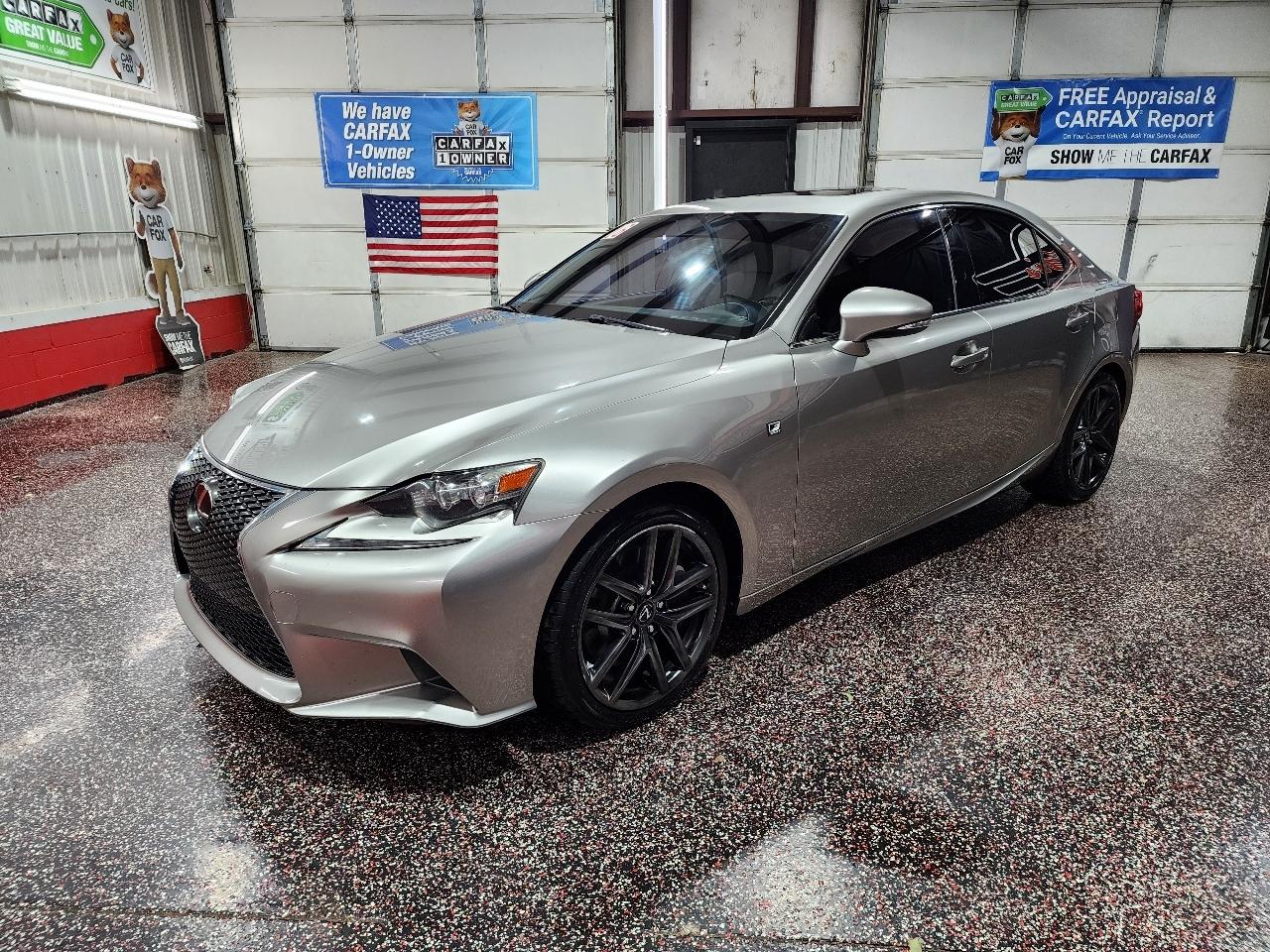 Lexus IS 350 4dr Sdn RWD 2016