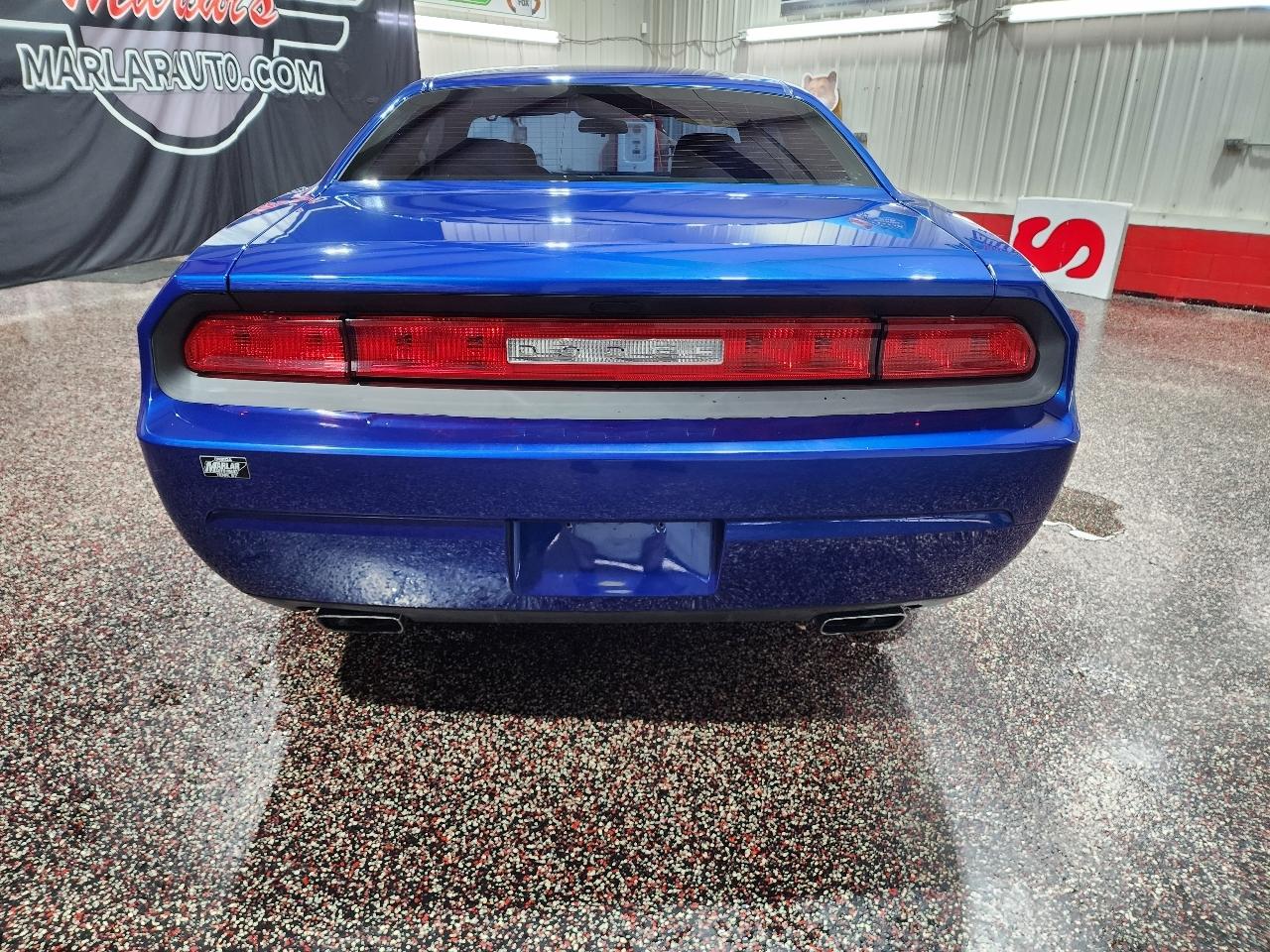Dodge Challenger 2dr Cpe SXT 2012