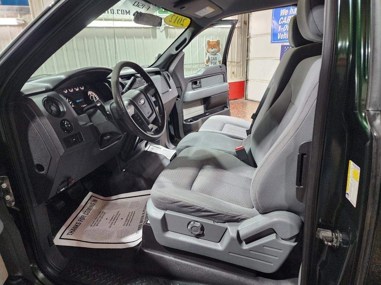 Ford F-150 4WD SuperCab 163" XL w/HD Payload Pkg 2012