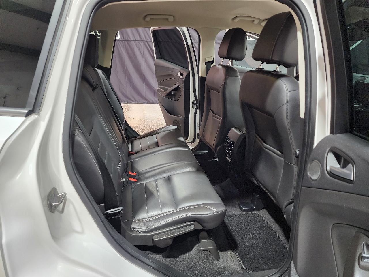 Ford Escape FWD 4dr Titanium 2016
