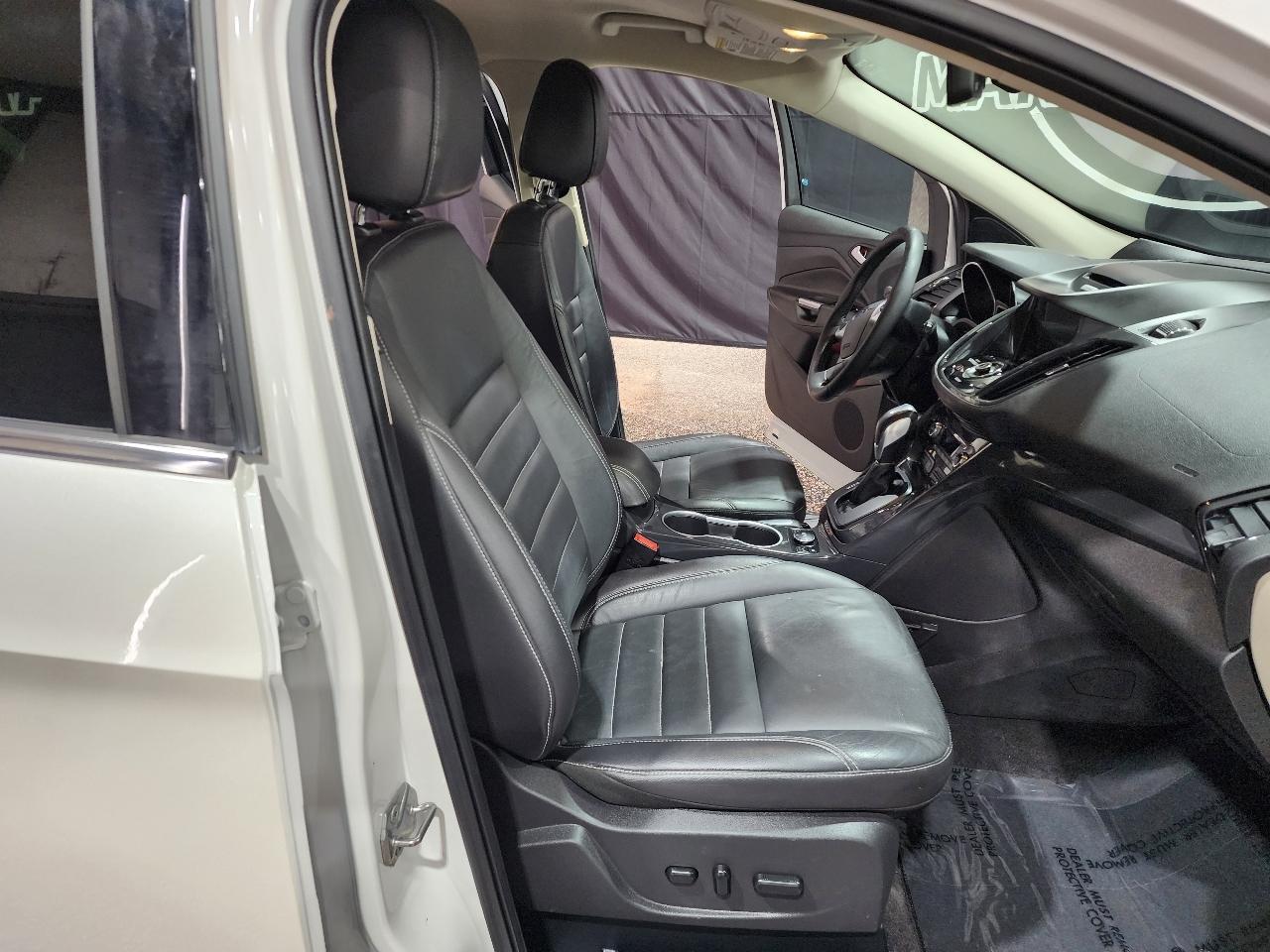 Ford Escape FWD 4dr Titanium 2016