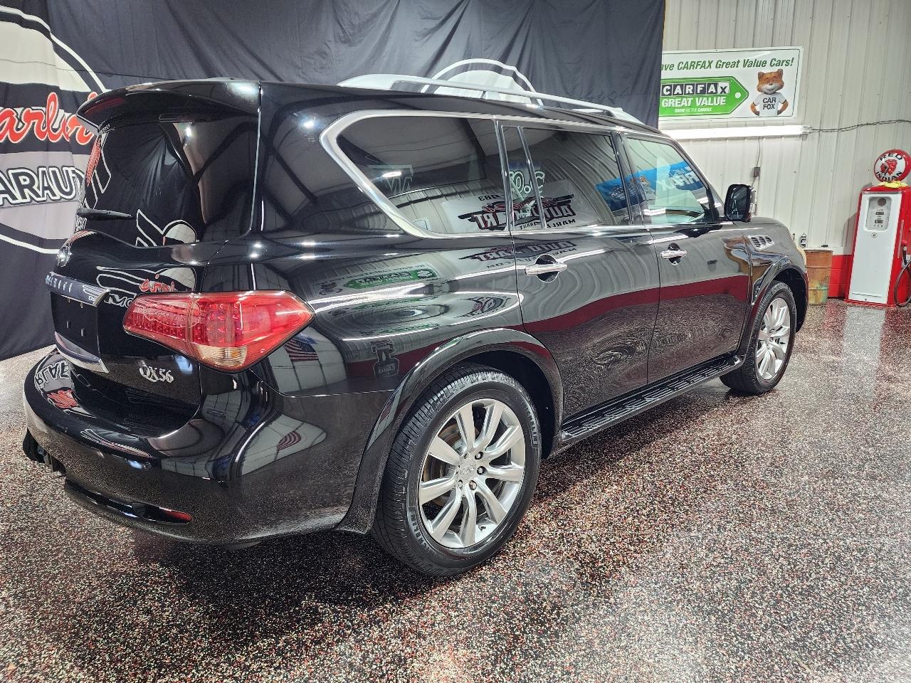Infiniti QX56 4WD 4dr 7-passenger 2011