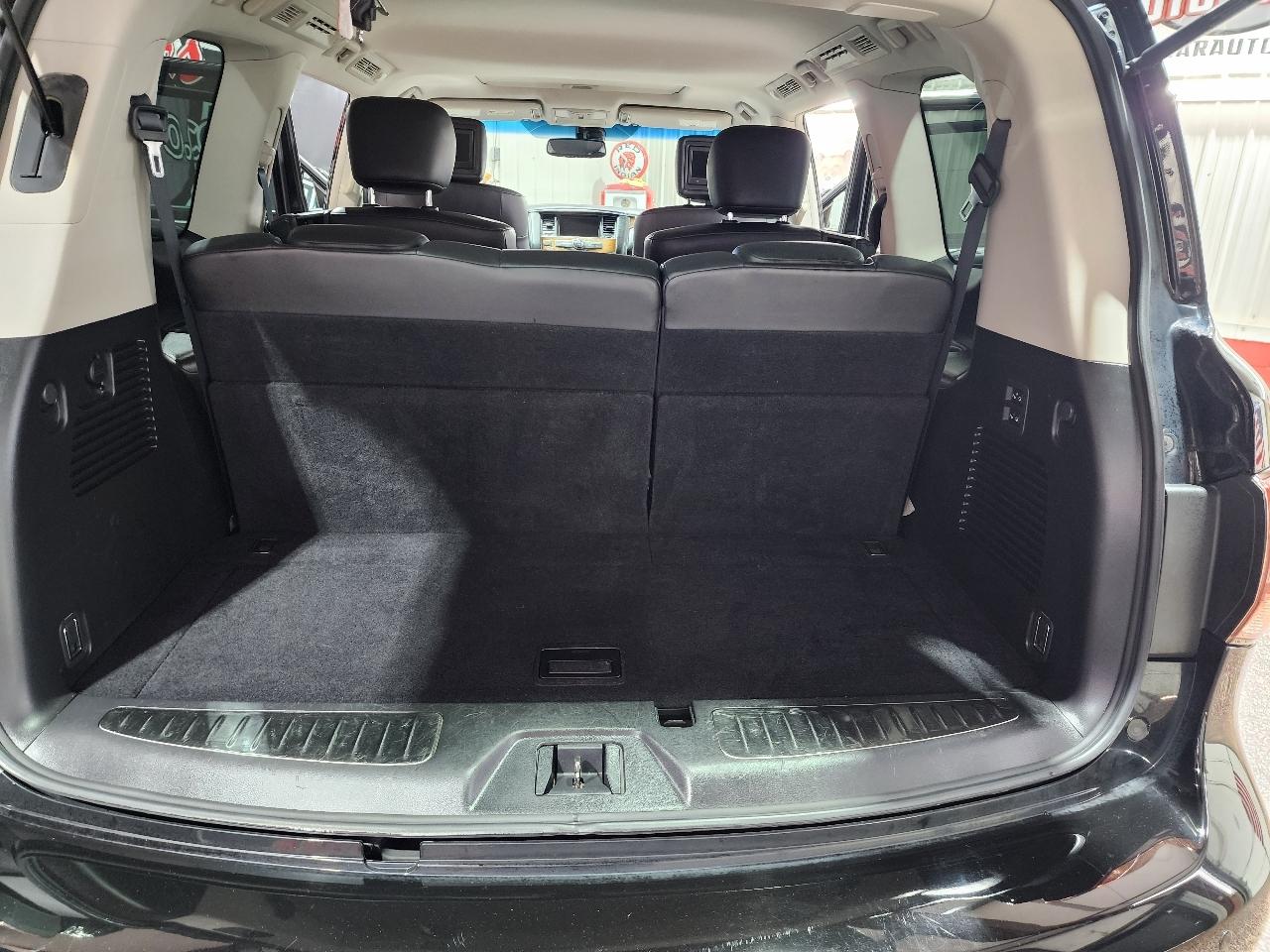 Infiniti QX56 4WD 4dr 7-passenger 2011