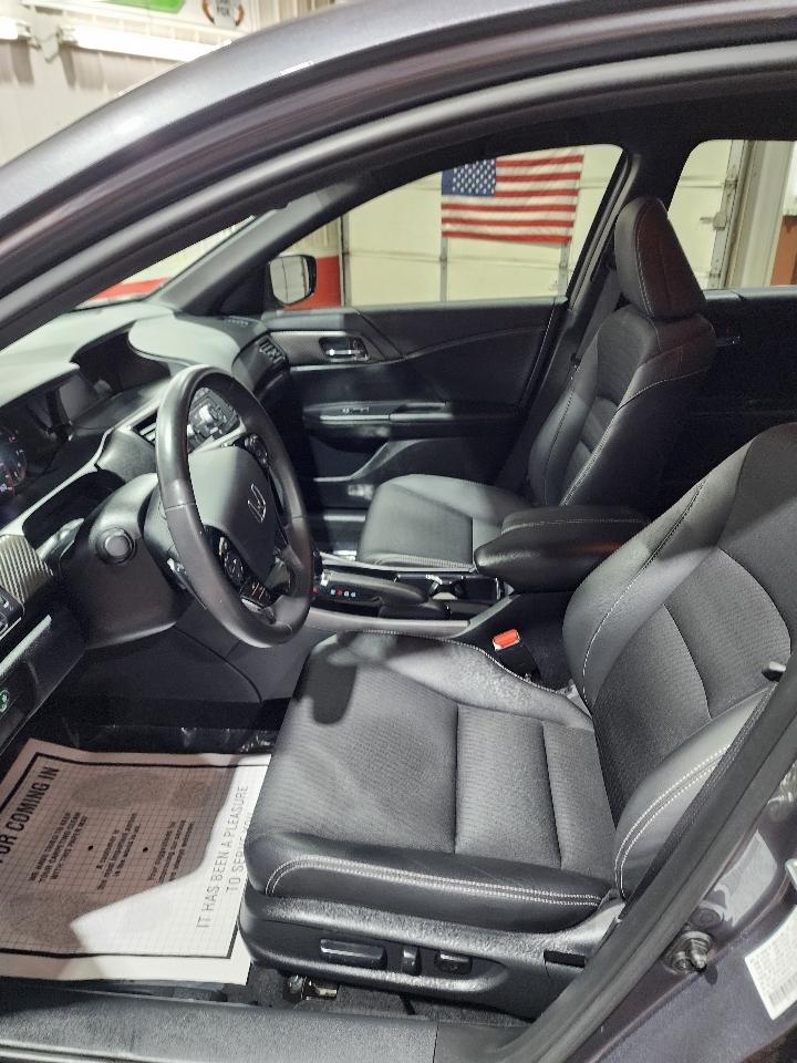 Honda Accord Sedan Sport CVT 2017